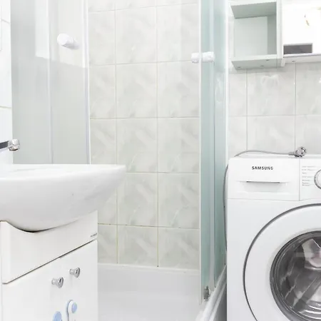 スリープフォーユー アパルタメンティ セントラム * ワルシャワ