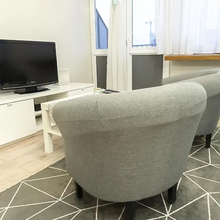 スリープフォーユー アパルタメンティ セントラム *